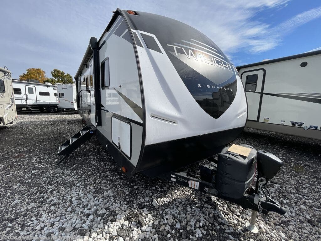 Used 2022 Cruiser RV Twilight Signature 3300 available in Columbia City, Indiana