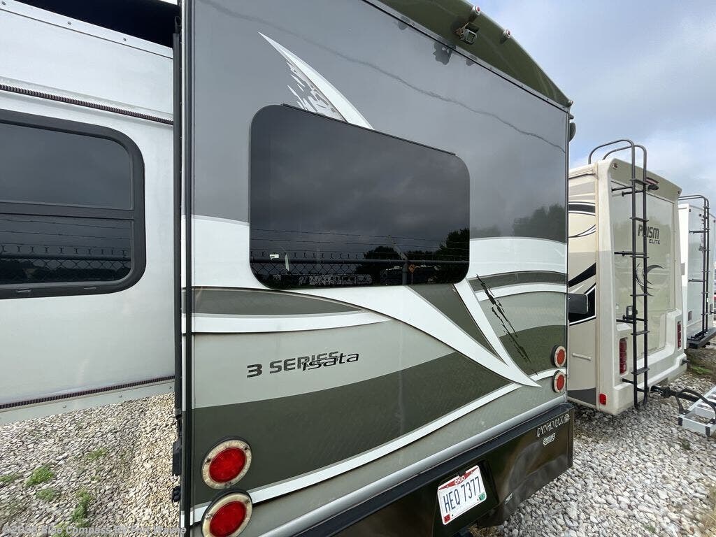 Used 2018 Dynamax Corp  isata 3 24FW available in Columbia City, Indiana