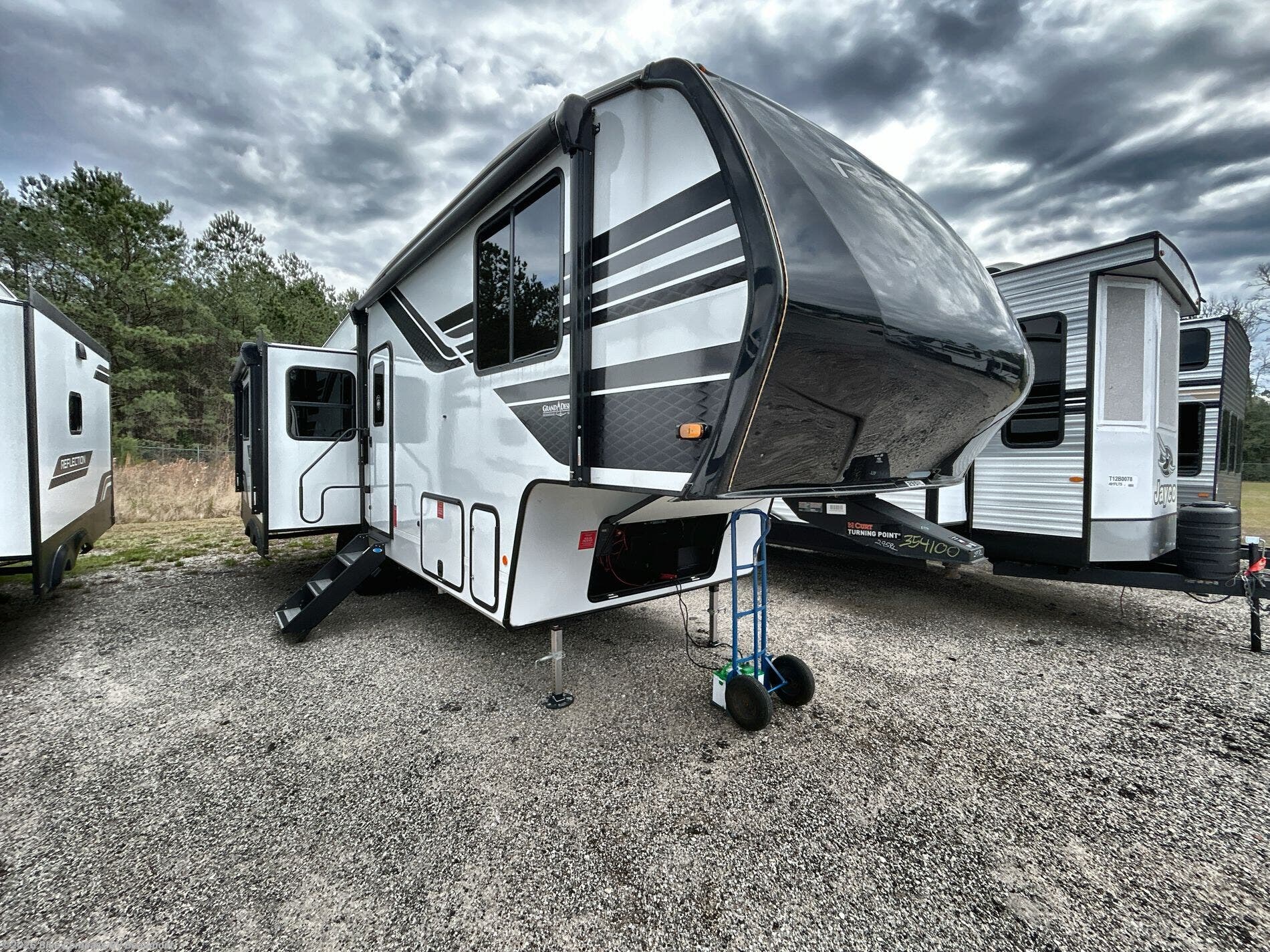 New 2026 Grand Design Reflection 150 Series 295RL available in Vidor, Texas