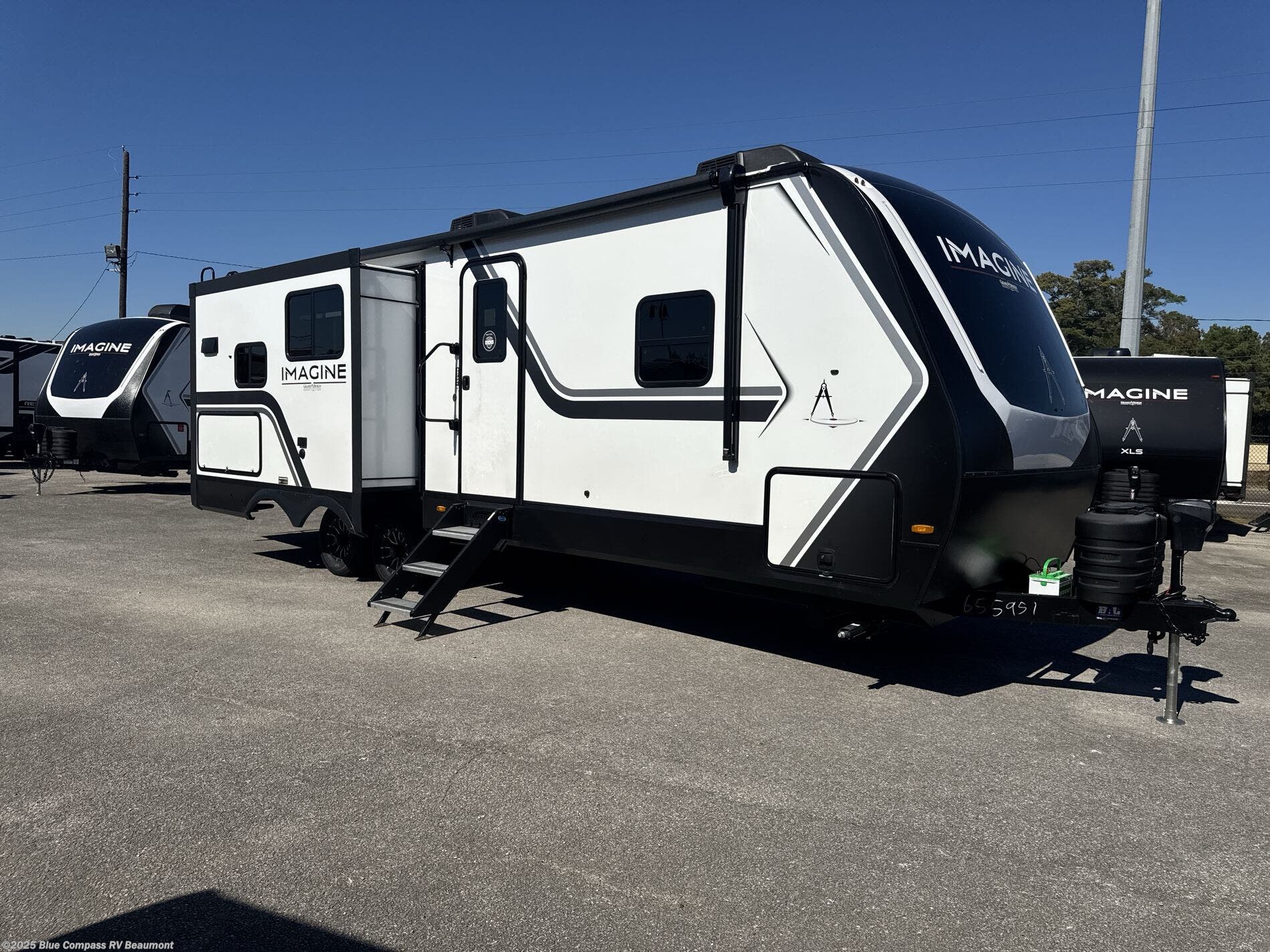 New 2026 Grand Design Imagine 2670MK available in Vidor, Texas