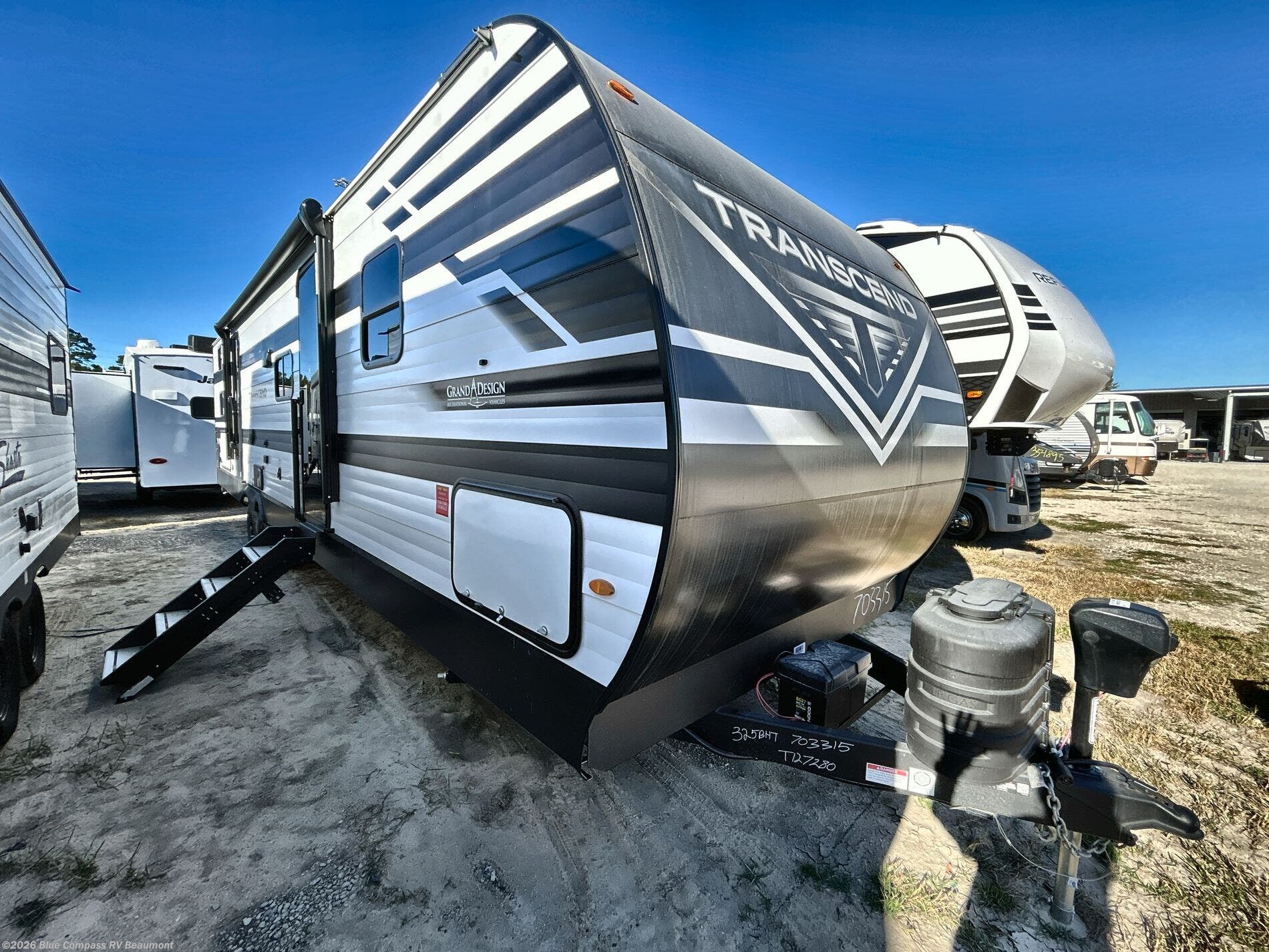 New 2026 Grand Design Transcend 325BHT available in Vidor, Texas