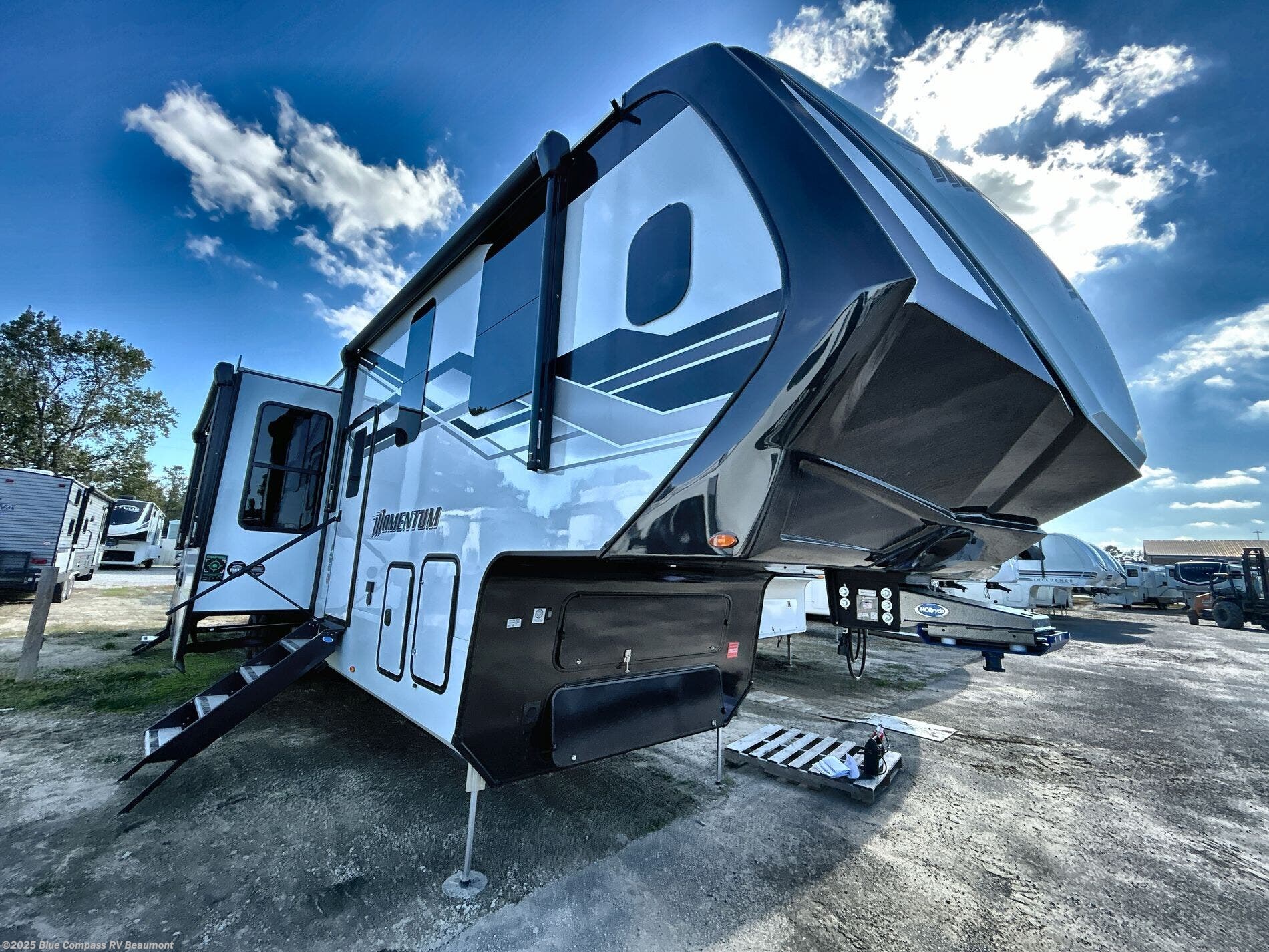 New 2026 Grand Design Momentum M-Class 395MS available in Vidor, Texas