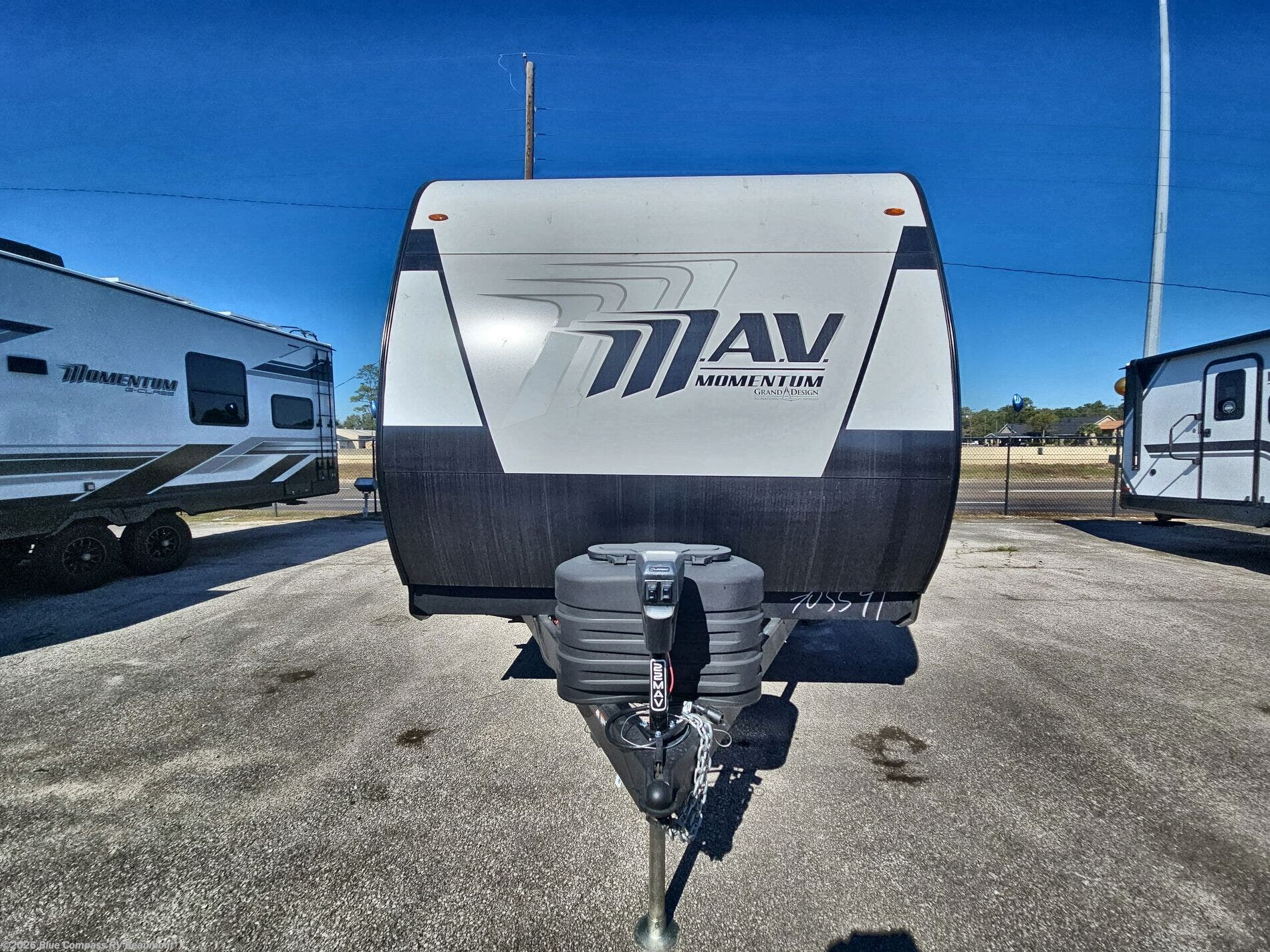 New 2026 Grand Design Momentum MAV 22MAV available in Vidor, Texas