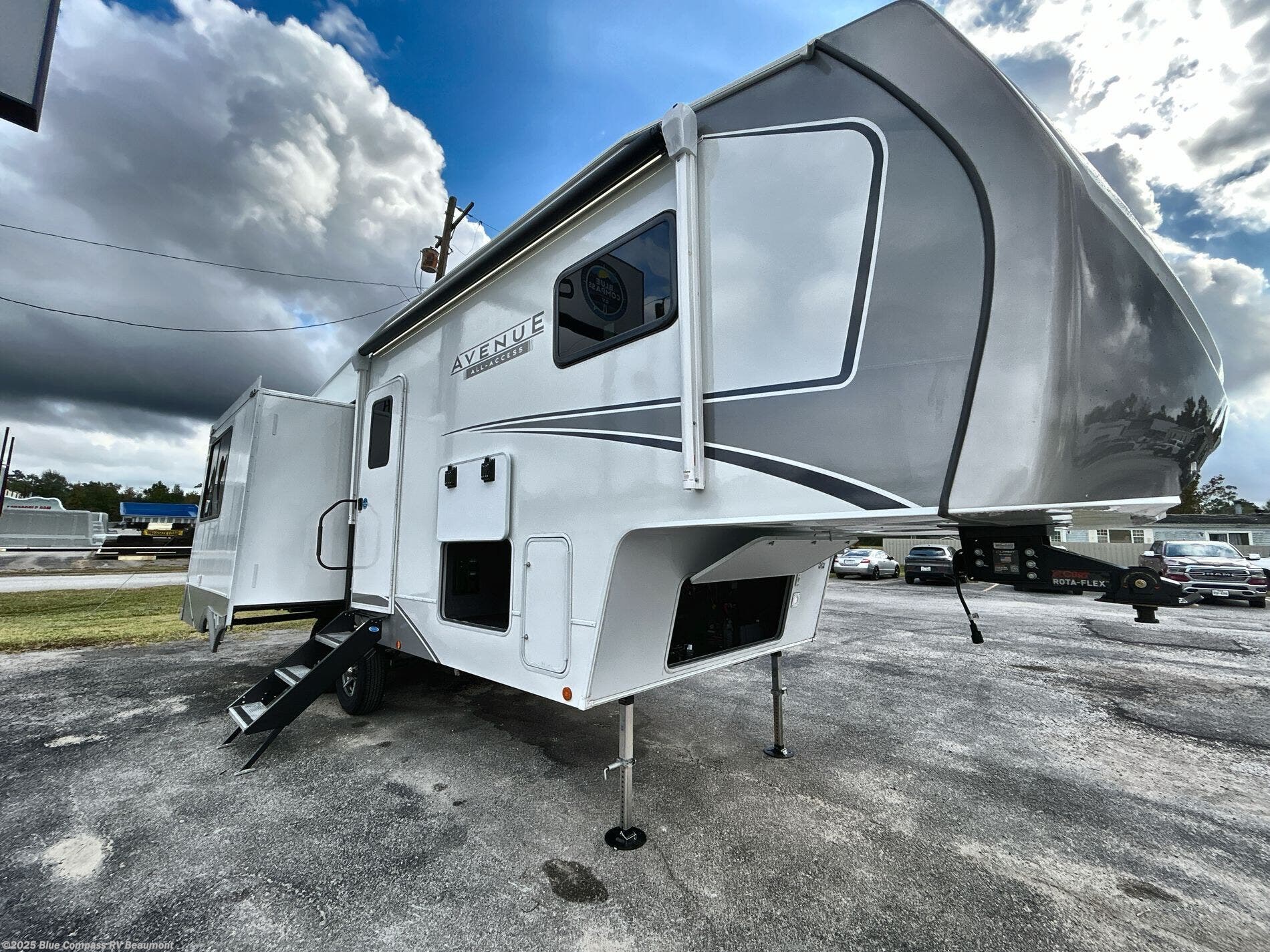 New 2026 Alliance RV Avenue All-Access 25RL available in Vidor, Texas