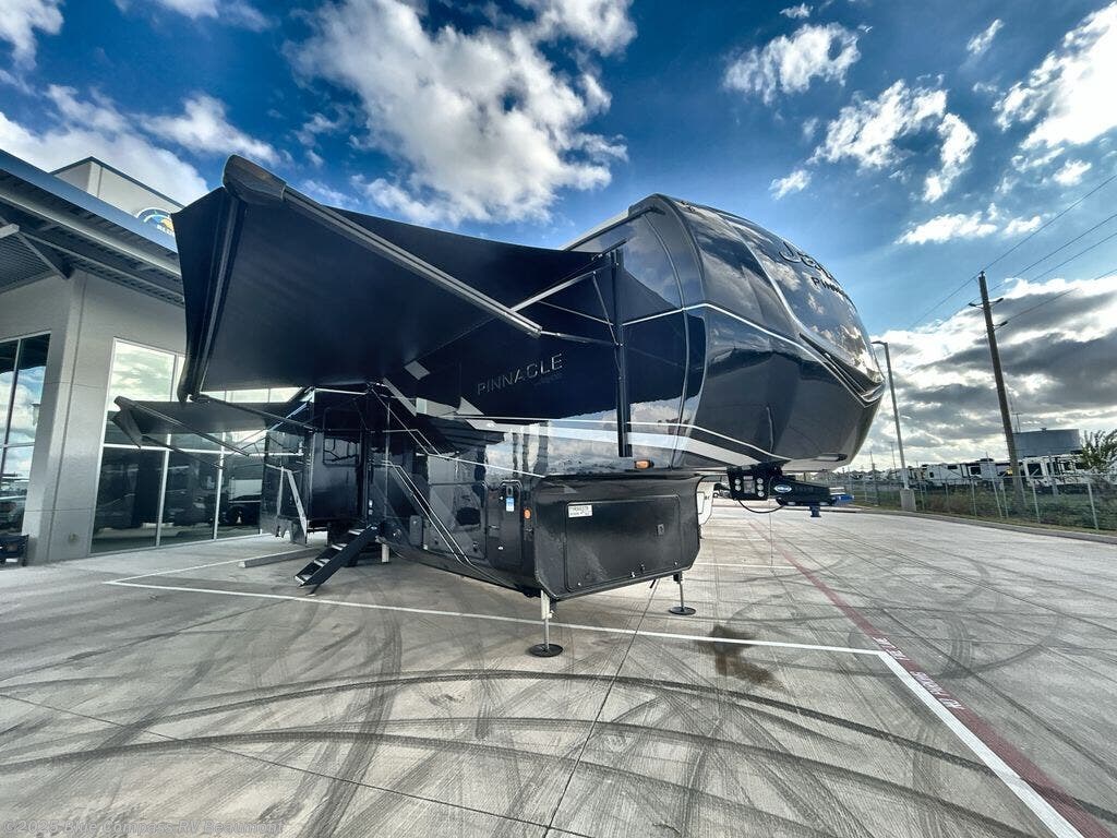 New 2026 Jayco Pinnacle 38FBRK available in Vidor, Texas