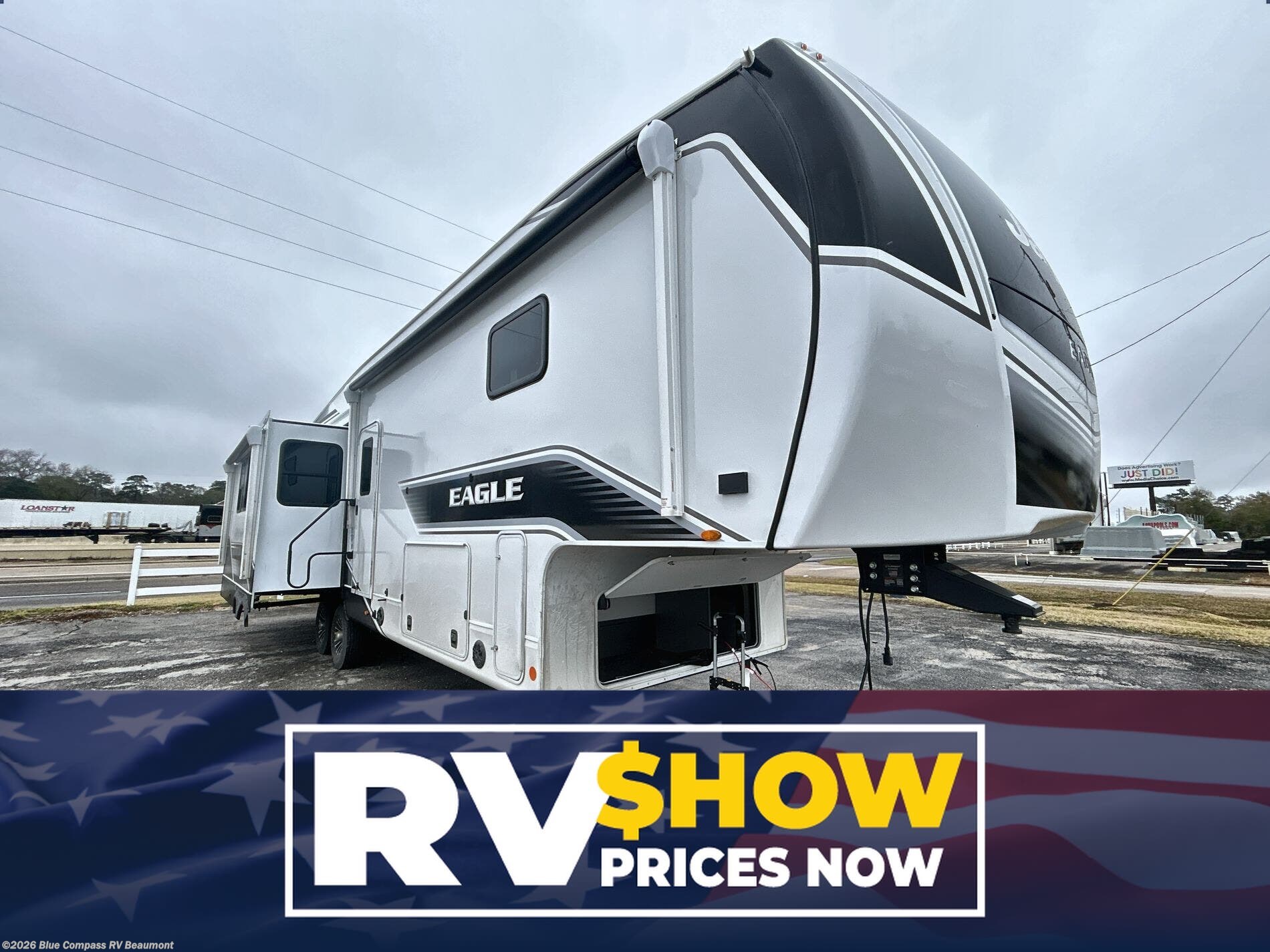 New 2026 Jayco Eagle 365UKTS available in Vidor, Texas