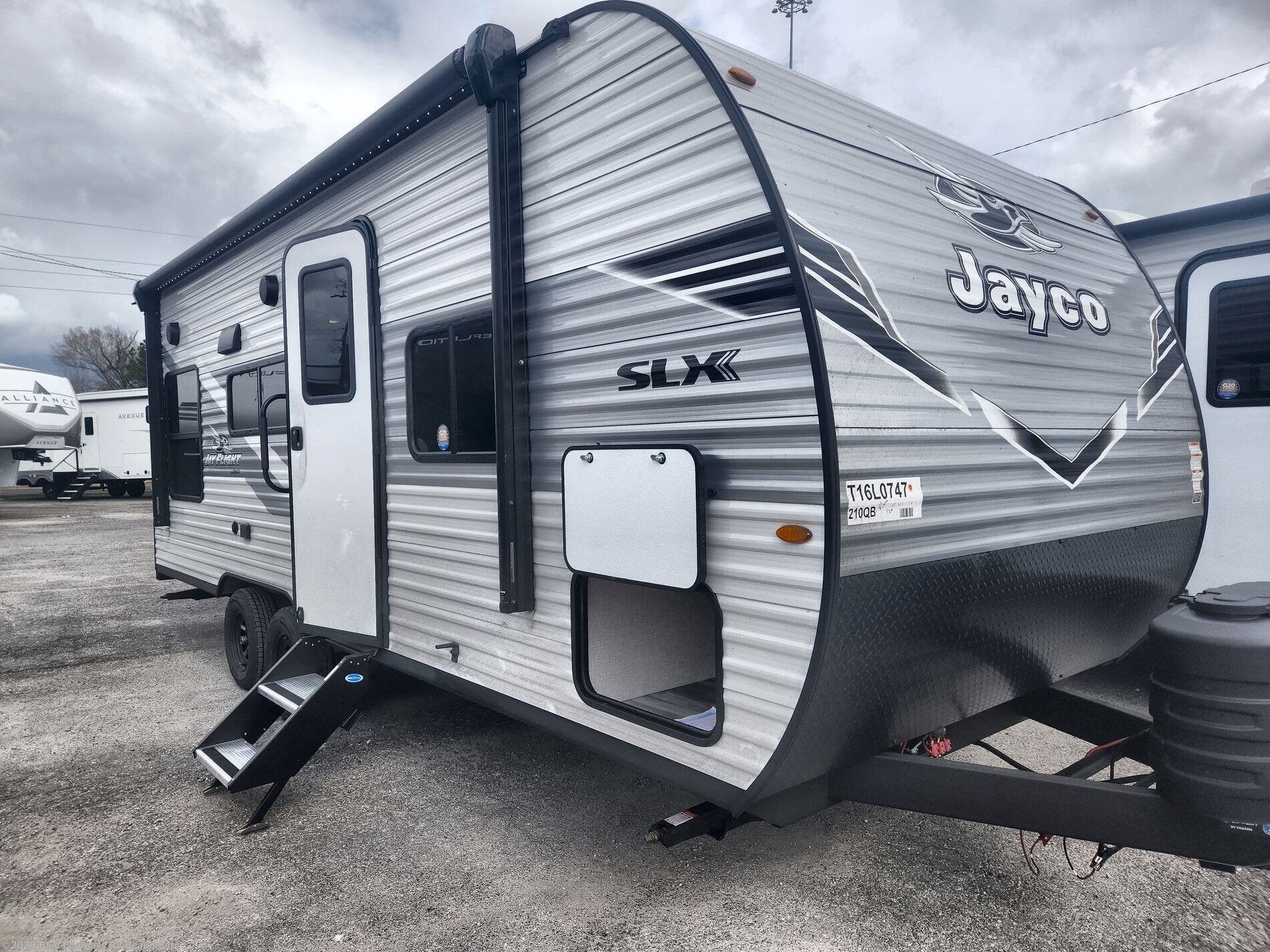 New 2026 Jayco Jay Flight SLX 210QB available in Vidor, Texas