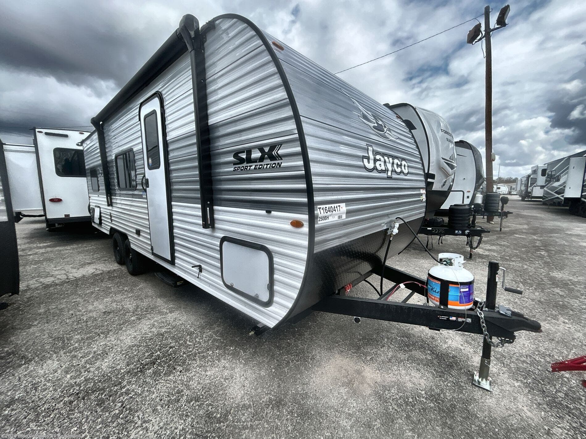 New 2026 Jayco Jay Flight SLX 250BH available in Vidor, Texas