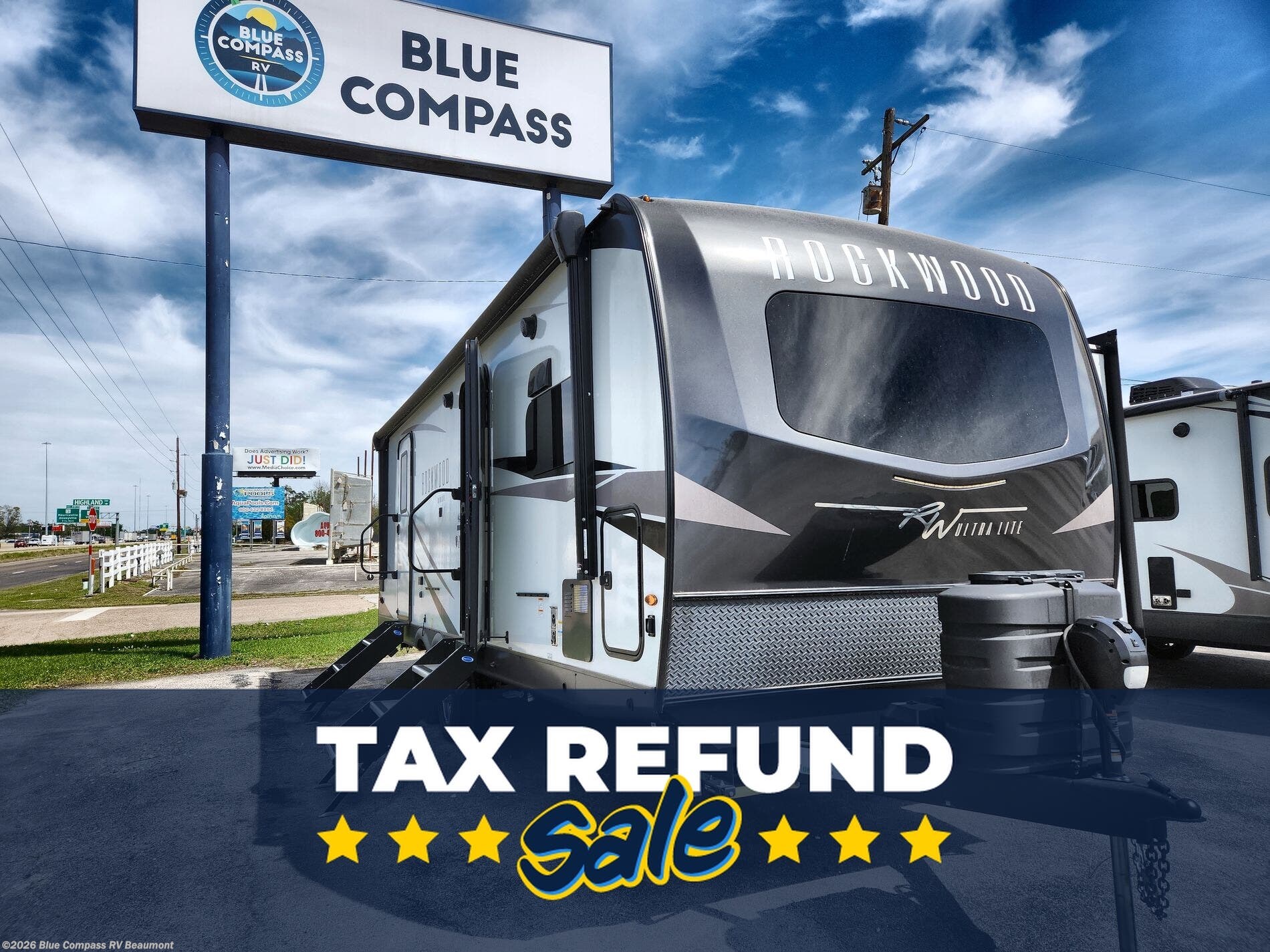 Used 2023 Forest River Rockwood Ultra Lite 2608BS available in Vidor, Texas