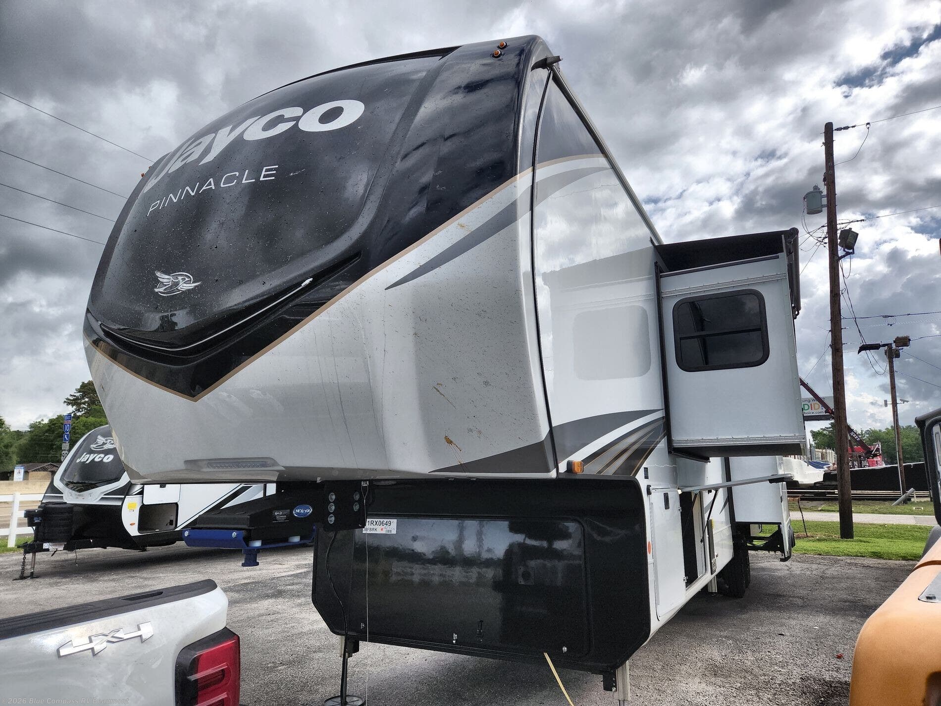 New 2026 Jayco Pinnacle 38FBRK available in Vidor, Texas
