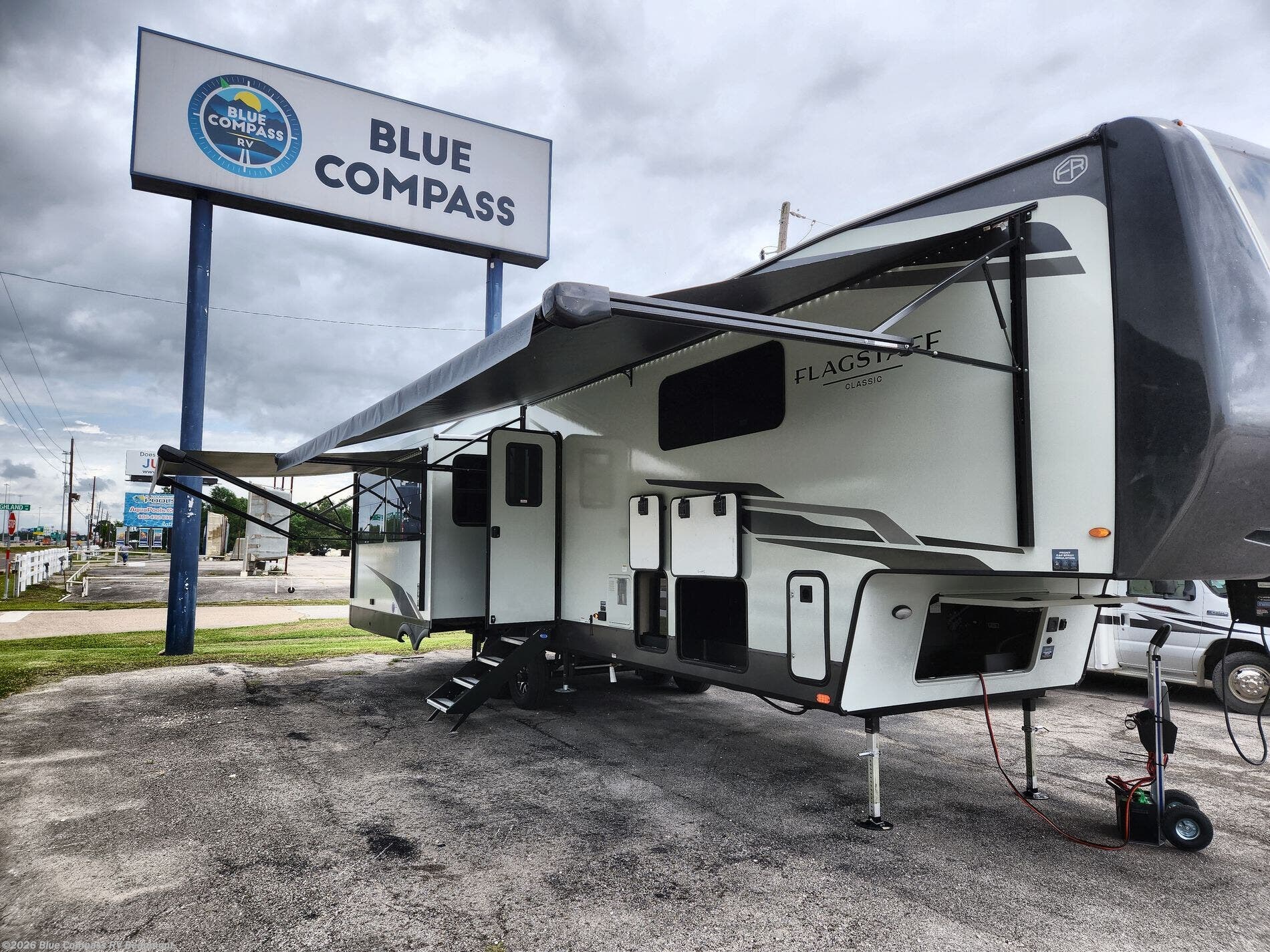New 2026 Forest River Flagstaff Classic 401CFB available in Vidor, Texas