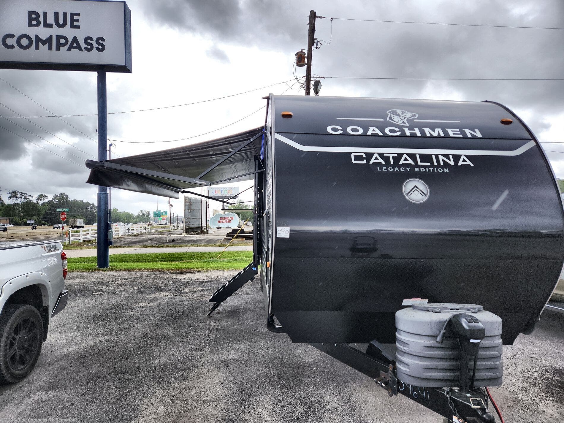 Used 2025 Coachmen Catalina Legacy Edition 343BHTS available in Vidor, Texas