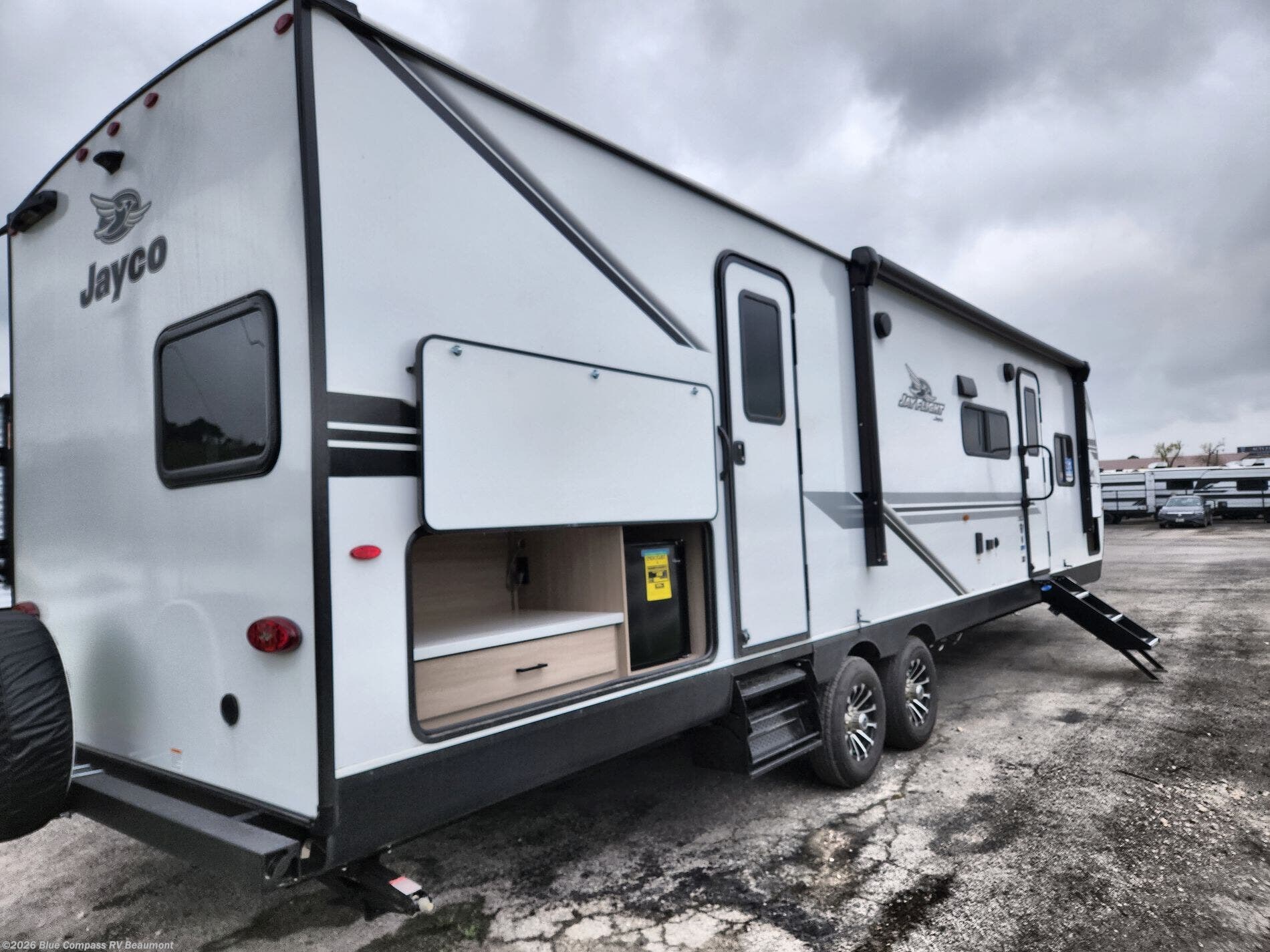 New 2026 Jayco Jay Flight SLX 321BDS available in Vidor, Texas