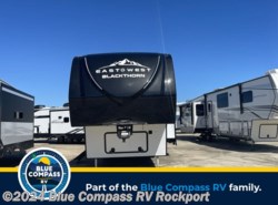 New 2024 East to West Blackthorn Half-Ton 27BH-OK available in Rockport, Texas