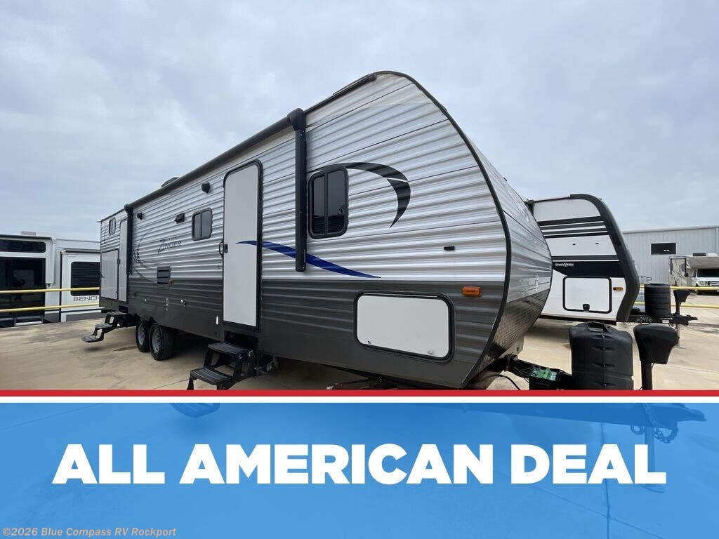 Used 2017 CrossRoads Zinger Z1 Series ZR328SB available in Rockport, Texas