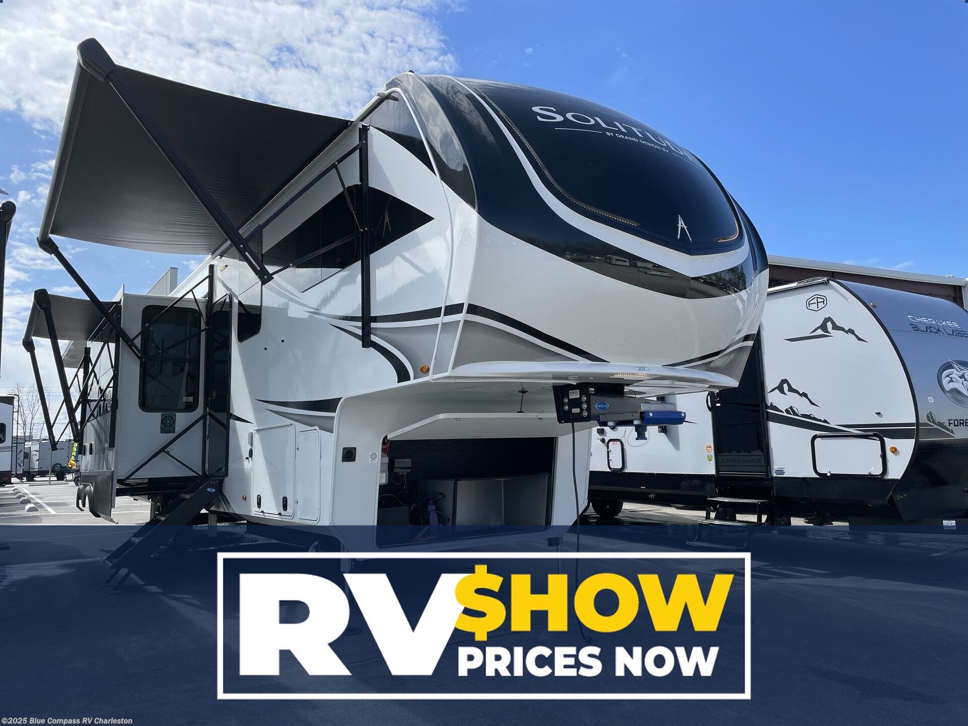 New 2025 Grand Design Solitude 391DL available in Ladson, South Carolina