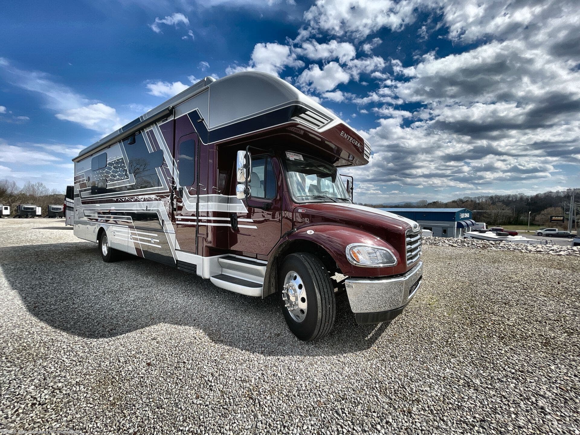 New 2025 Entegra Coach Accolade XL 37L available in Ladson, South Carolina