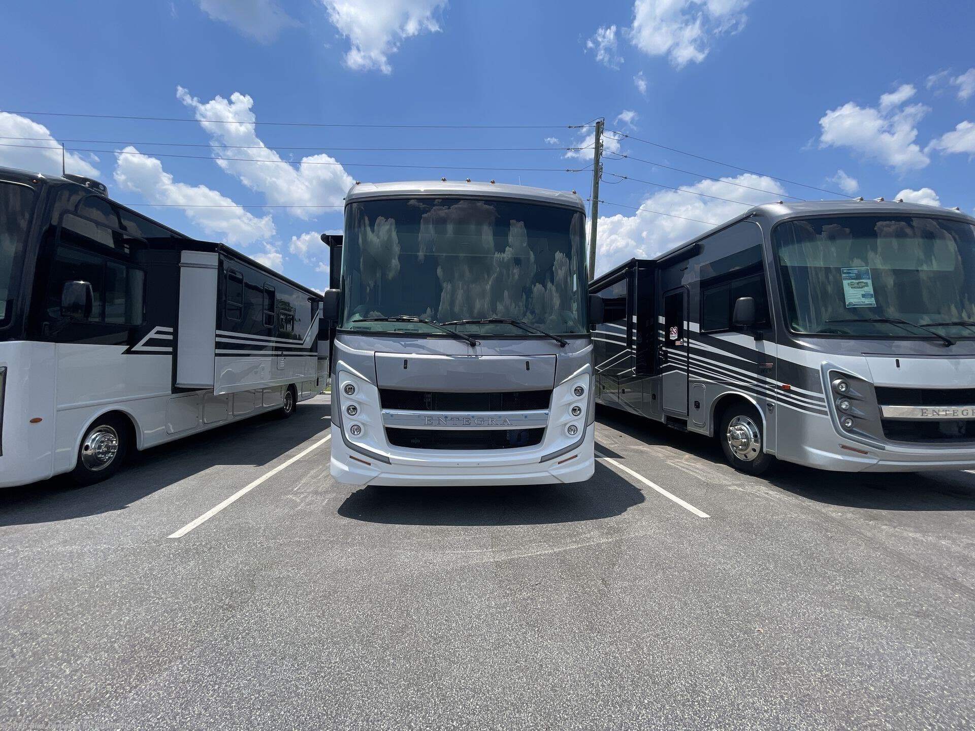 New 2027 Entegra Coach Vision XL 31UL available in Ladson, South Carolina