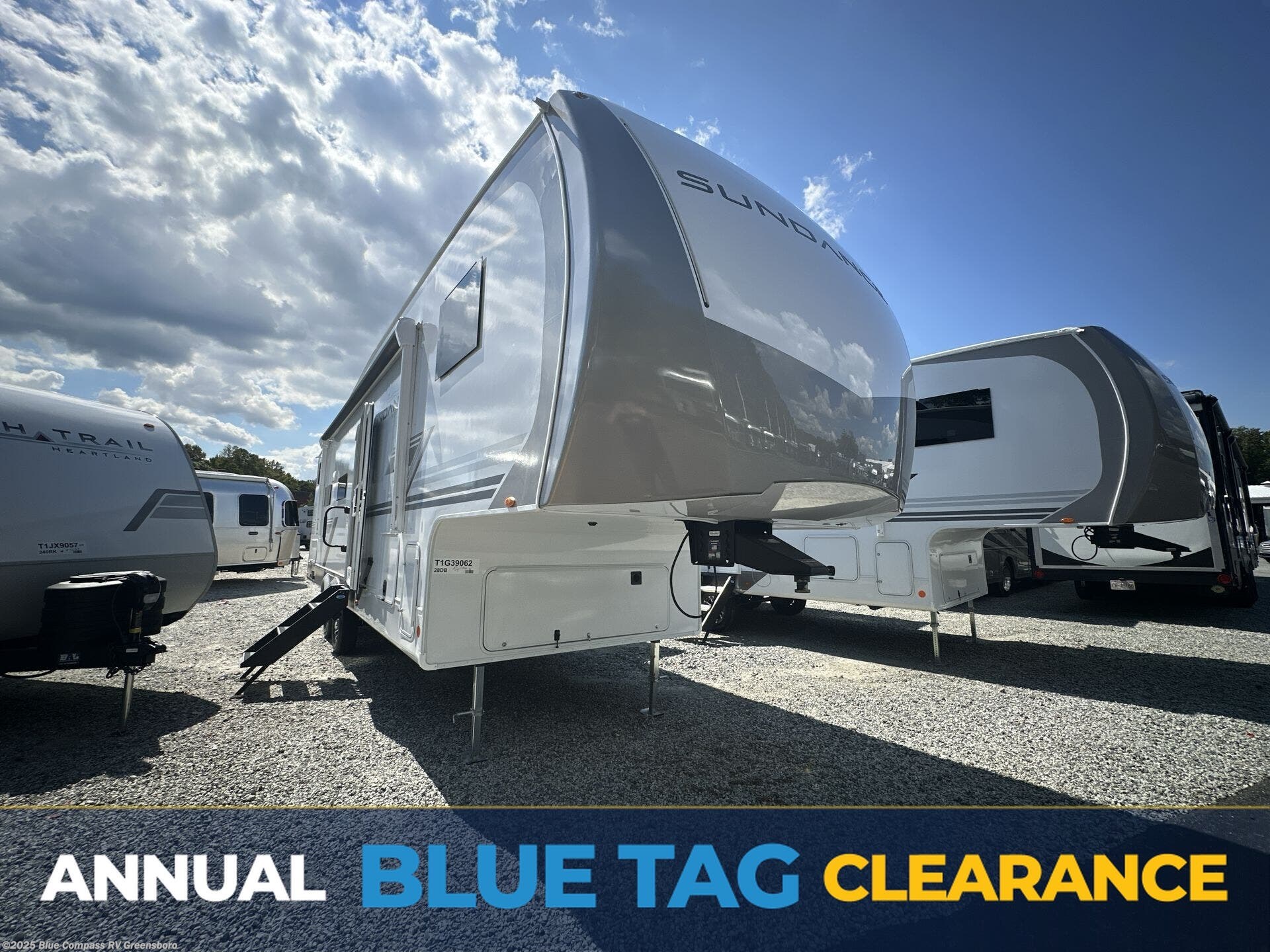 New 2026 Heartland Sundance XLT 28DB available in Colfax, North Carolina