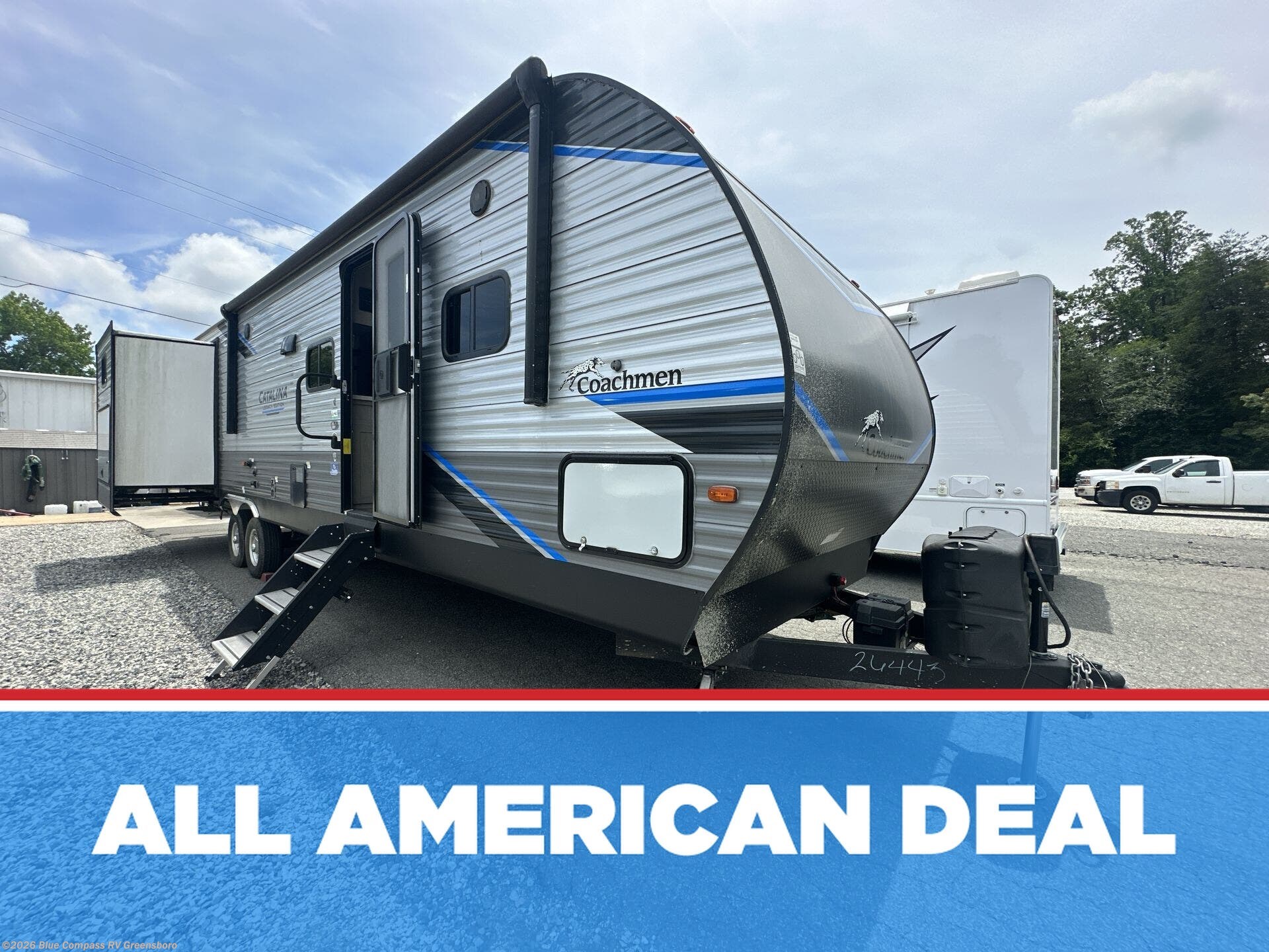 Used 2022 Coachmen Catalina Legacy  Legacy Edition 323qbtsck available in Colfax, North Carolina