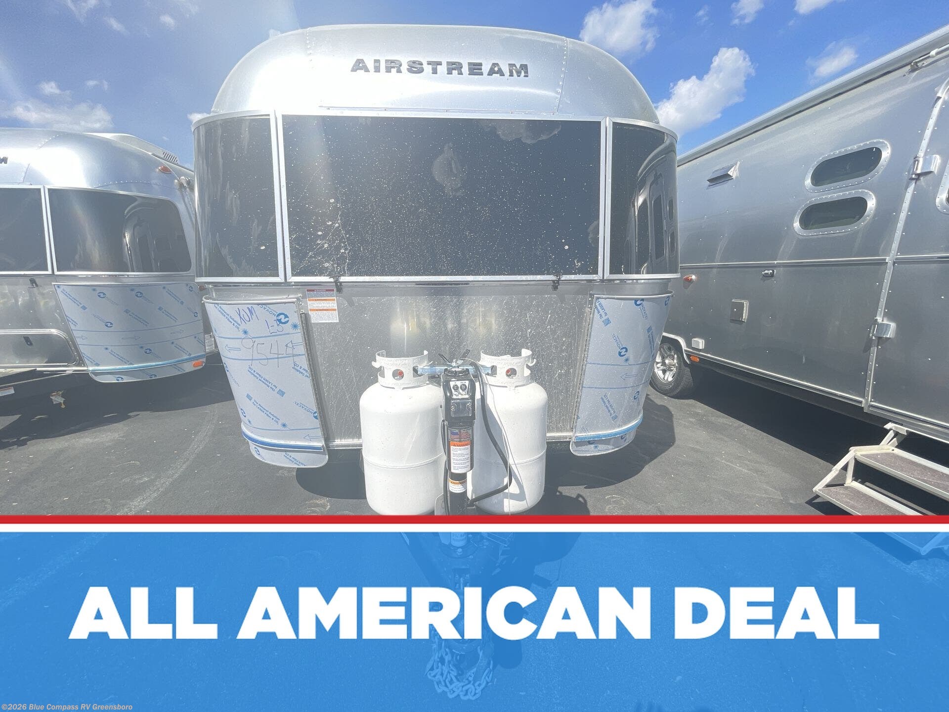 New 2026 Airstream Globetrotter 30RB Twin available in Colfax, North Carolina