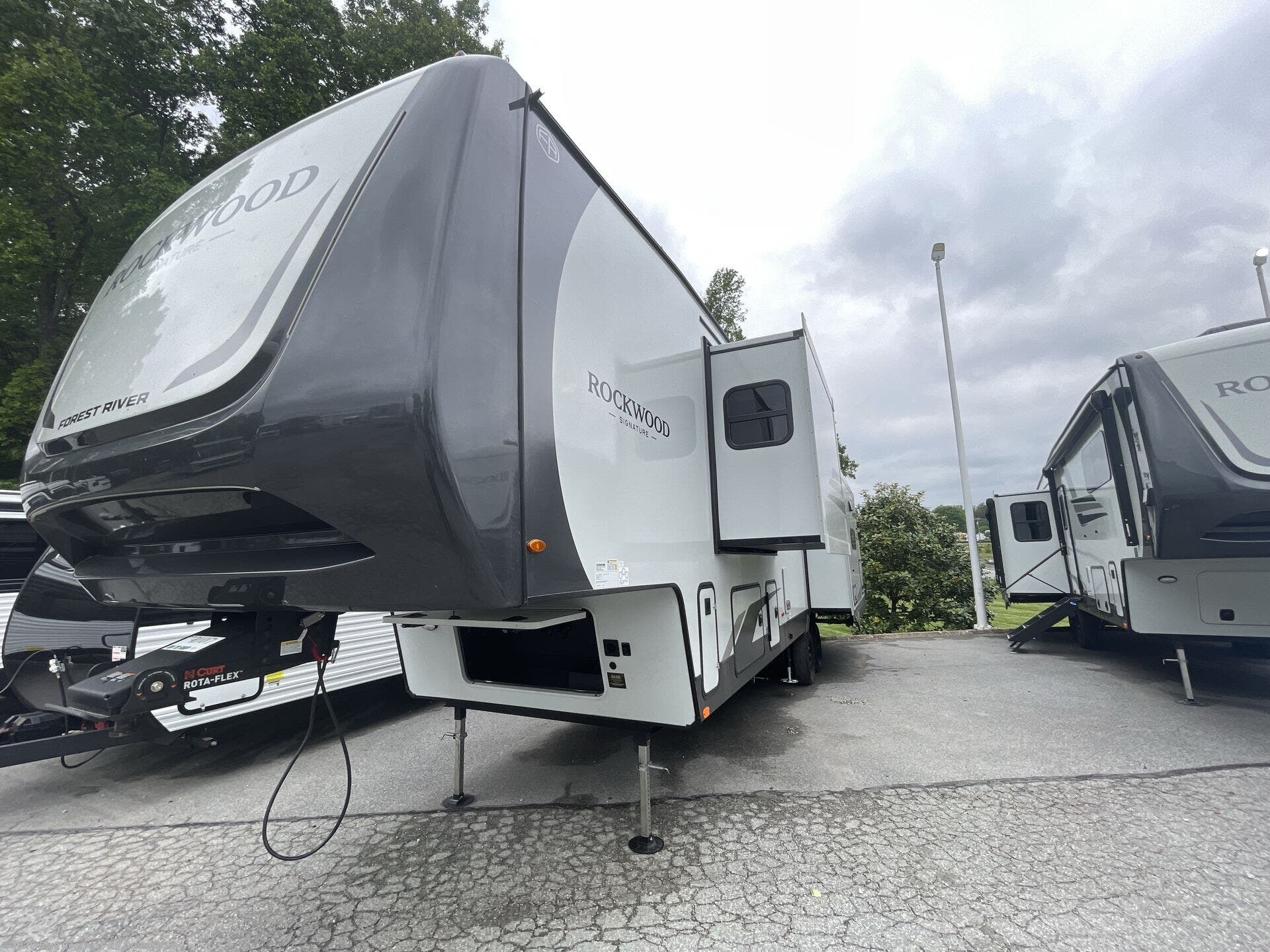 New 2026 Forest River Rockwood Signature 401SFB available in Colfax, North Carolina