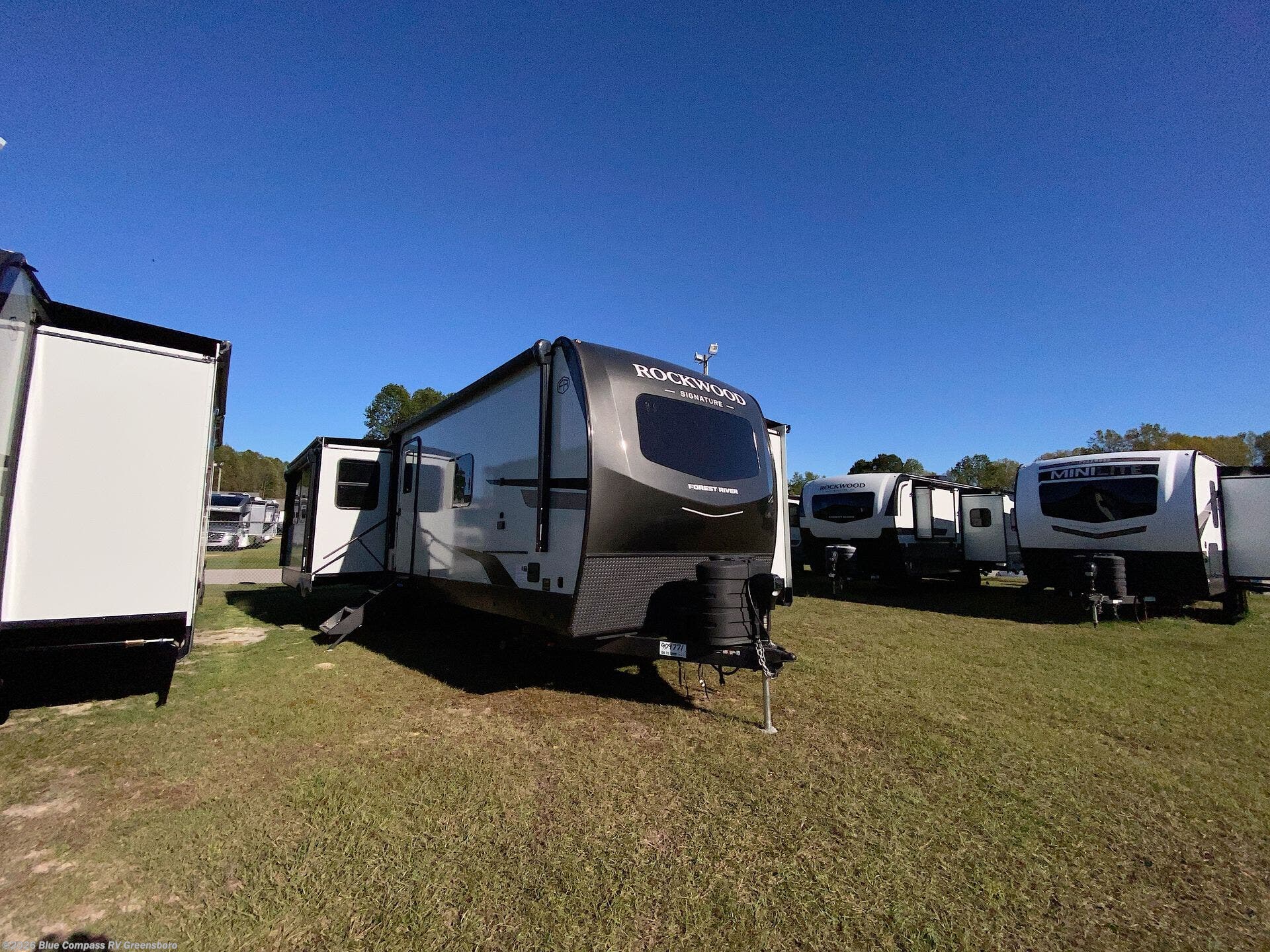 New 2026 Forest River Rockwood Signature 8337RL available in Colfax, North Carolina