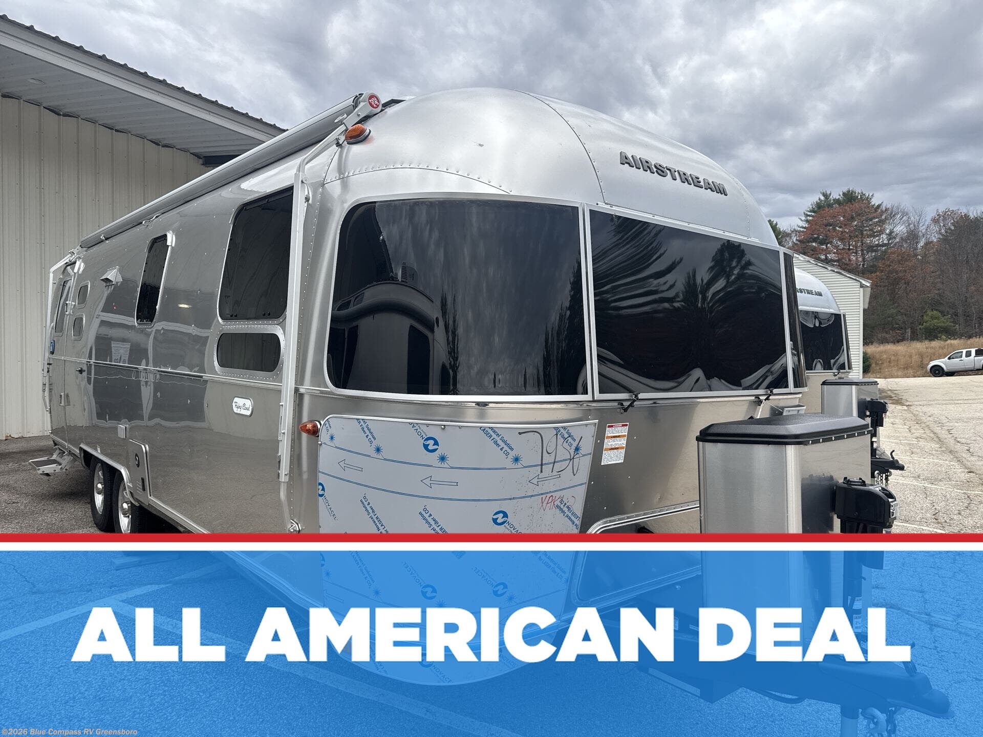 New 2026 Airstream Flying Cloud 27FB available in Colfax, North Carolina