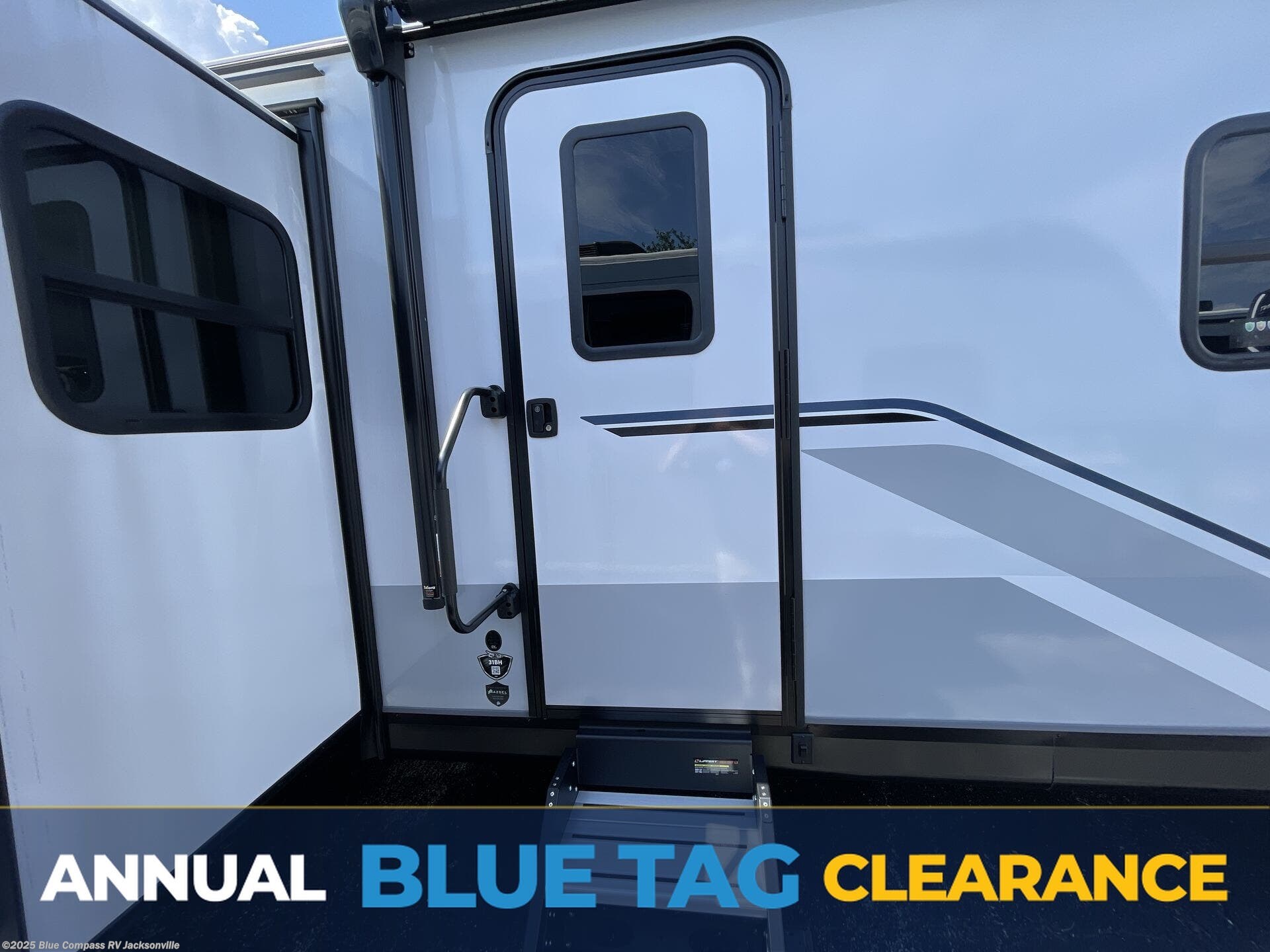 New 2025 Jayco Jay Feather 31BH available in Jacksonville, Florida