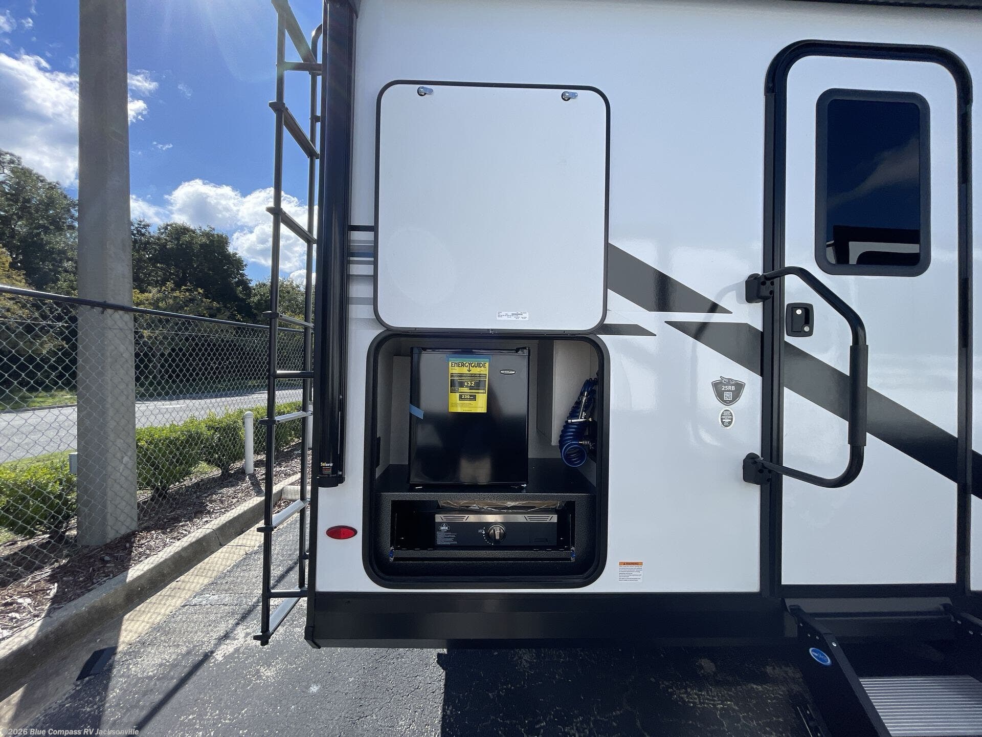 New 2026 Jayco Jay Feather 25RB available in Jacksonville, Florida