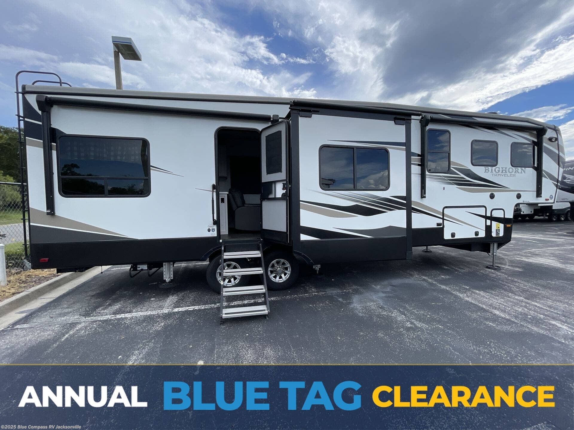 Used 2021 Heartland Bighorn Traveler 33RKS available in Jacksonville, Florida