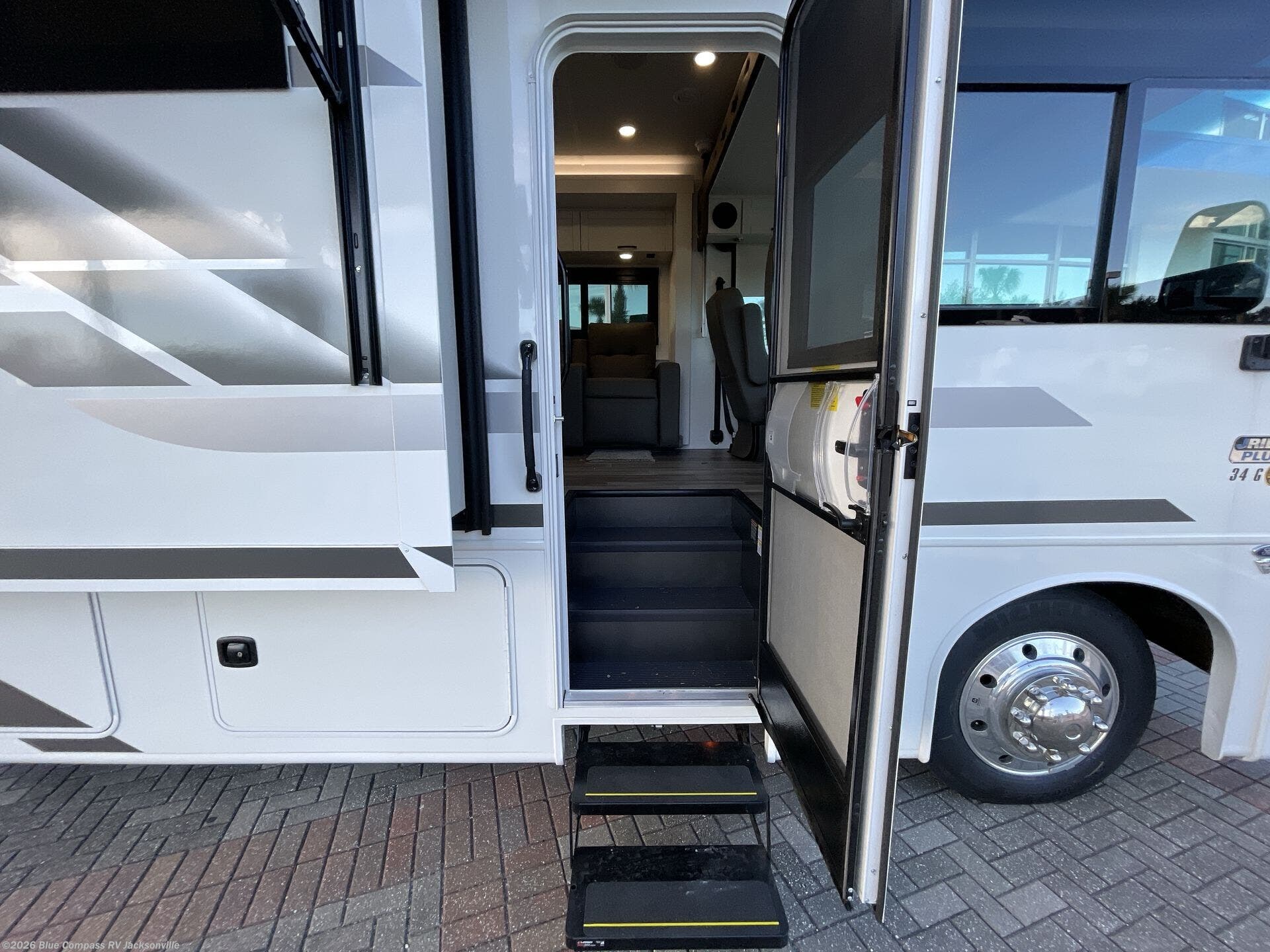 New 2026 Jayco Precept 34G available in Jacksonville, Florida