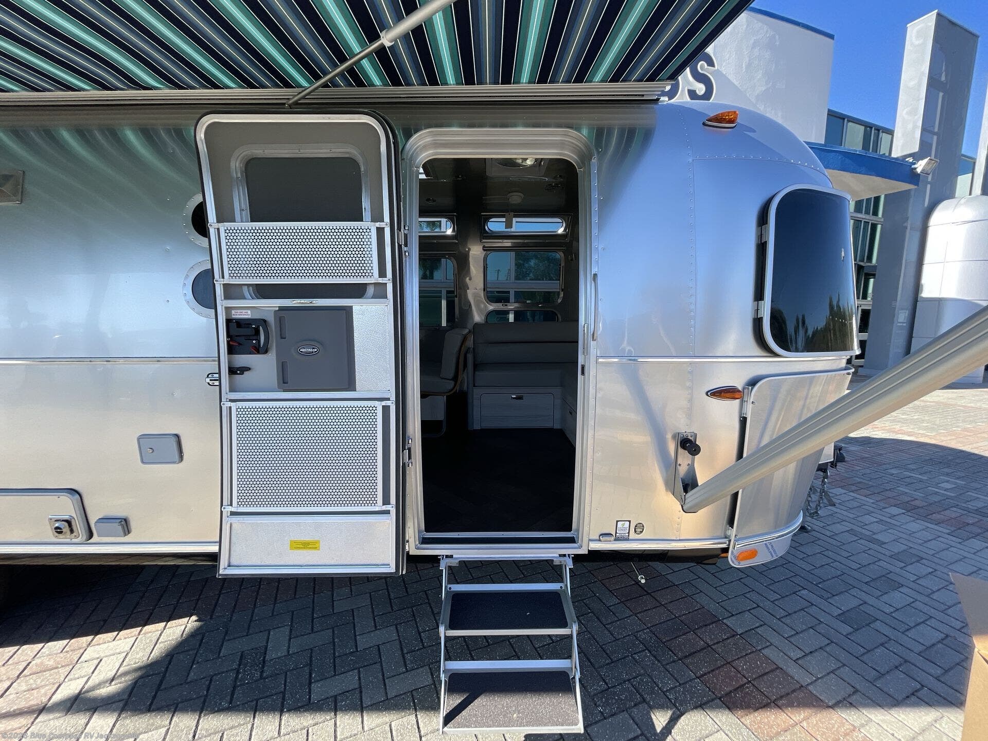 New 2026 Airstream International 30RB available in Jacksonville, Florida