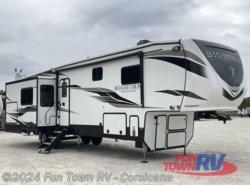 Used 2022 Heartland Bighorn Traveler 35BK available in Corsicana, Texas