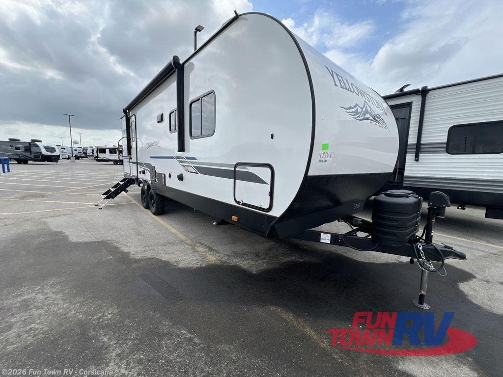 New 2025 Gulf Stream Yellowstone Ranch Edition 26RBS available in Corsicana, Texas