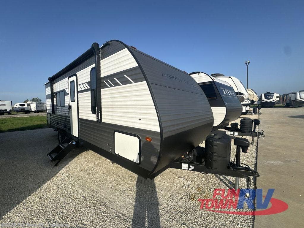Used 2023 Dutchmen Aspen Trail LE 25BH available in Corsicana, Texas