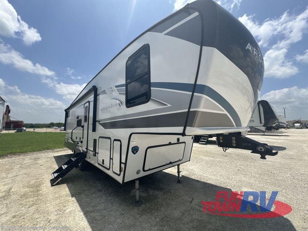 Used 2024 Keystone Arcadia Super Lite 288SLBH available in Corsicana, Texas