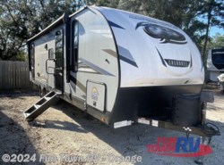 Used 2022 Forest River Cherokee Alpha Wolf 26DBH-L available in Orange, Texas