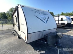 Used 2018 Coachmen Freedom Express 17BLSE available in Claremore, Oklahoma