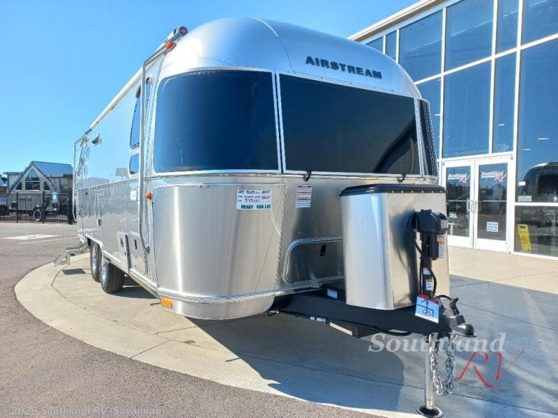 New 2025 Airstream Flying Cloud 25FB Twin available in Savannah, Georgia