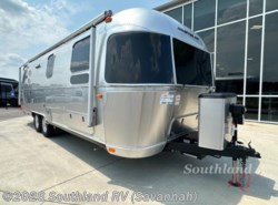 New 2027 Airstream Globetrotter 27FB Twin available in Savannah, Georgia