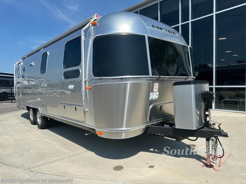 New 2027 Airstream Flying Cloud 27FB Twin available in Savannah, Georgia