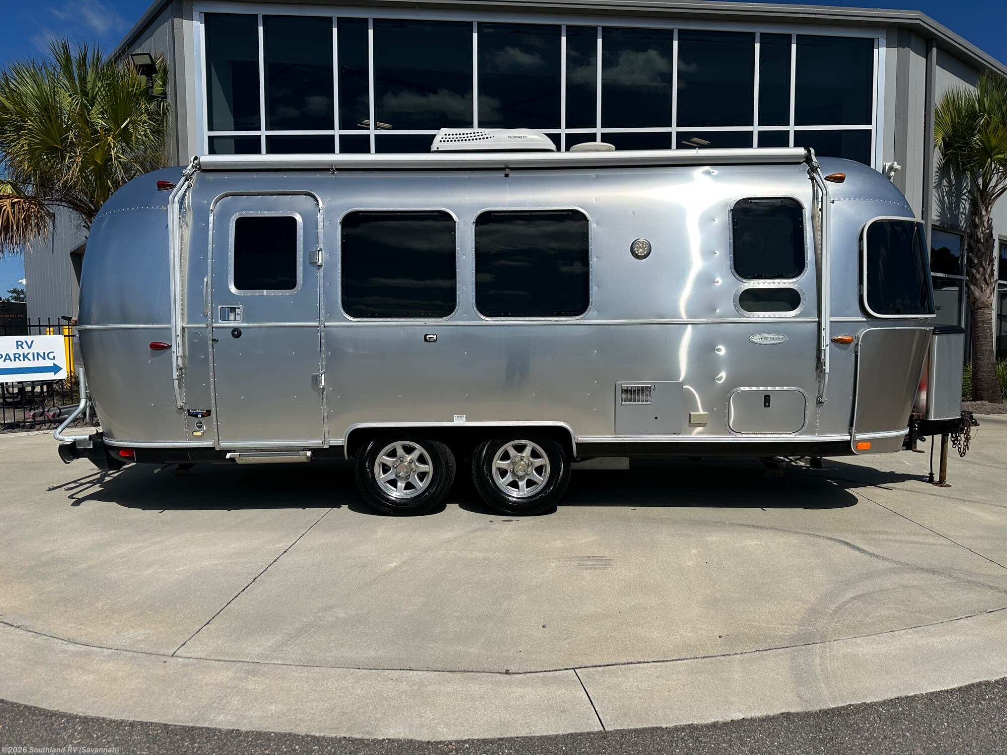 Used 2018 Airstream Flying Cloud 23FB Queen available in Savannah, Georgia