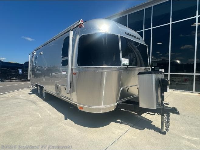 Used 2023 Airstream International 25FB Twin available in Savannah, Georgia