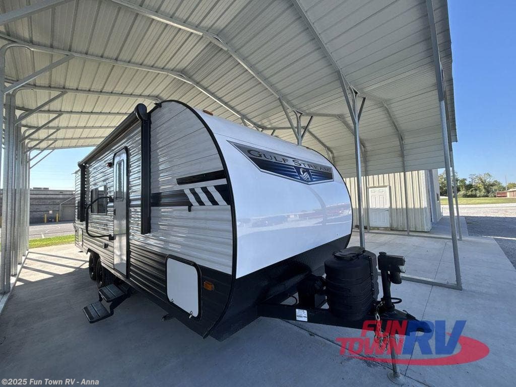 Used 2024 Gulf Stream Kingsport Ultra Lite 248BH available in Anna, Illinois