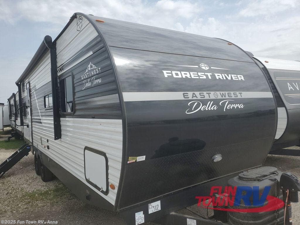 New 2025 East to West Della Terra 262BH available in Anna, Illinois