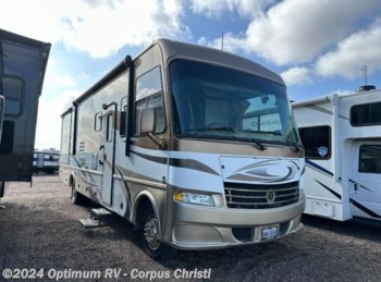 Used 2013 Thor Motor Coach Daybreak 32HD available in Robstown, Texas