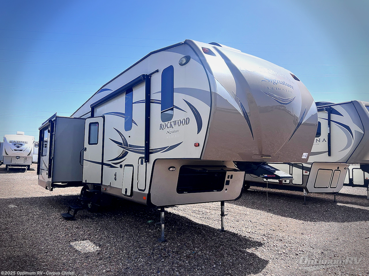 Used 2017 Forest River Rockwood Signature Ultra Lite 8299BS available in Robstown, Texas