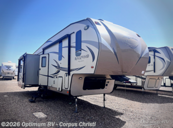 Used 2017 Forest River Rockwood Signature Ultra Lite 8299BS available in Robstown, Texas