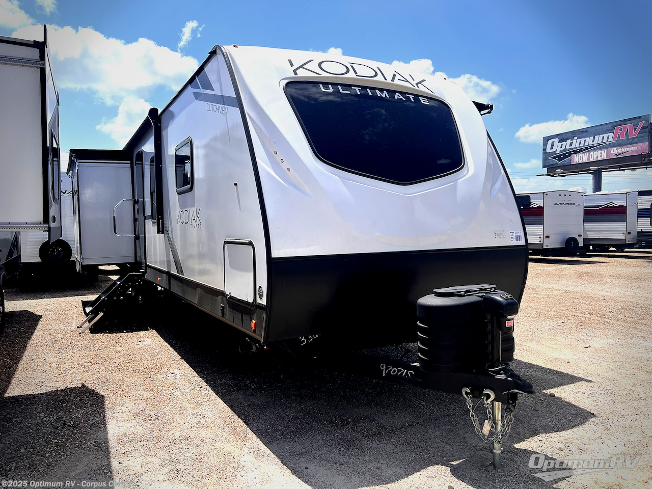 New 2025 Dutchmen Kodiak Ultimate 3361RKSL available in Robstown, Texas